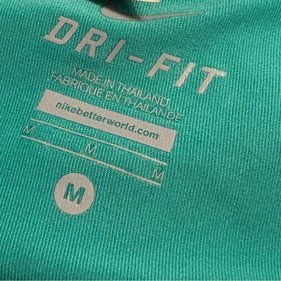 Nike Green Athletic Shorts with Two-Layer Design - Picture 11 of 11